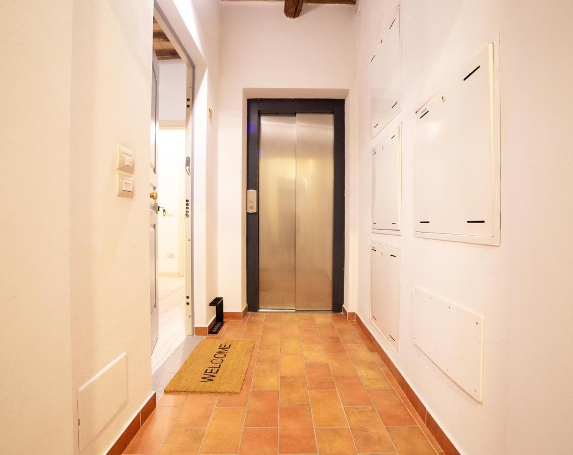 Chic Apartment In The Historic Center Of Perugia Kültér fotó